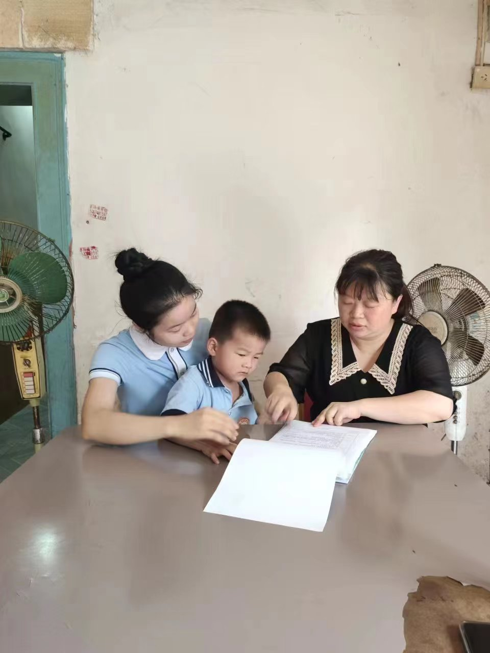 新宁县幼儿园开展防溺水家访