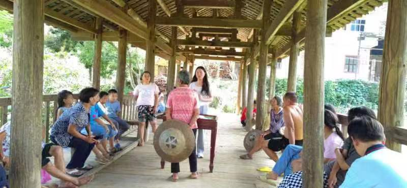 暑期安全教育  我们在路上