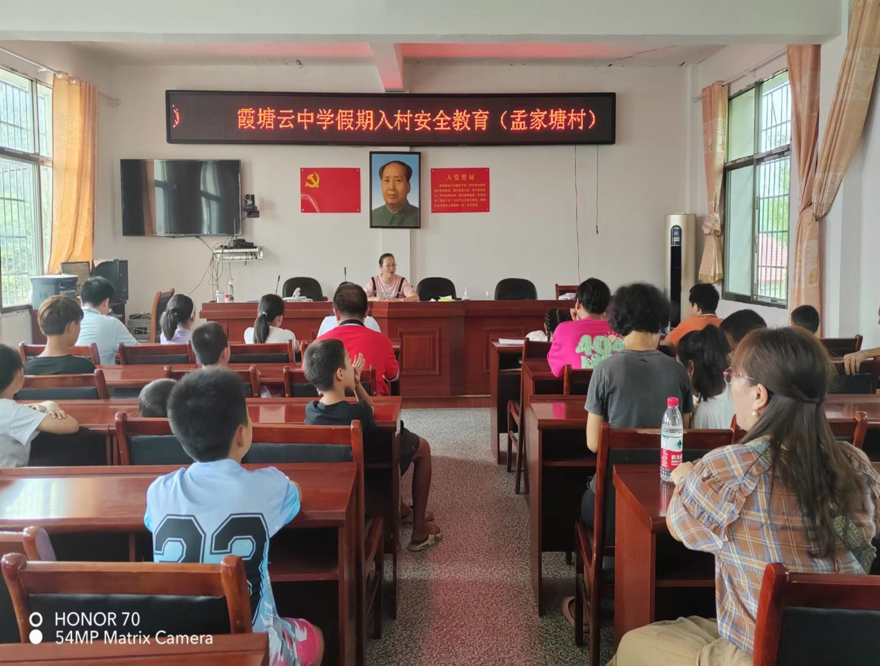 安全教育警常鸣  谆谆教导润心扉