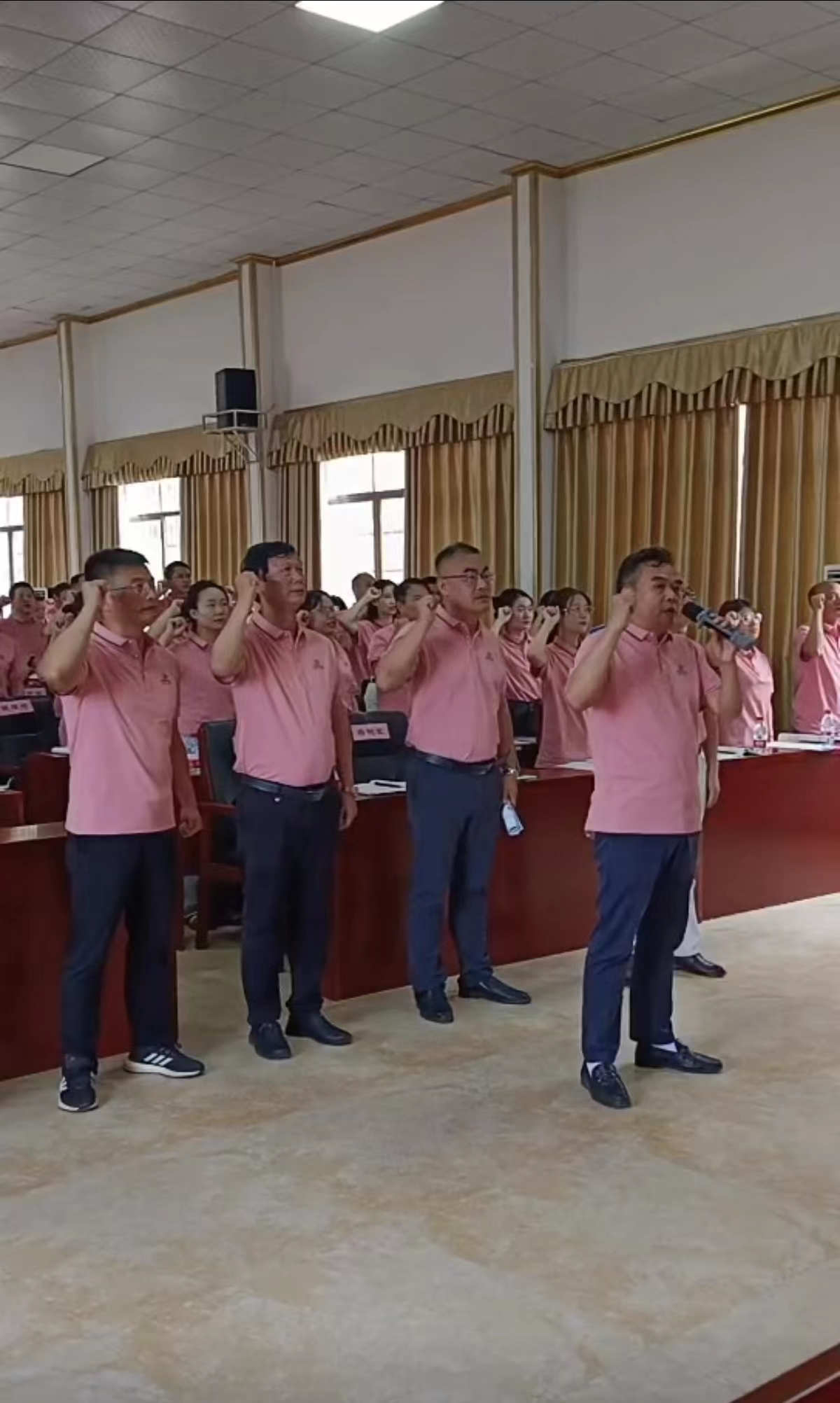 精学方能载物，修德乐以渡人