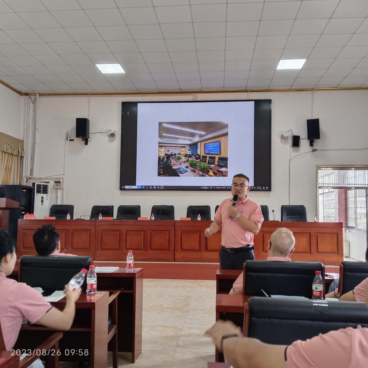 精学方能载物，修德乐以渡人