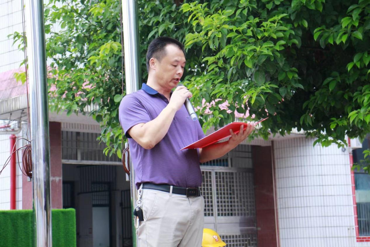 不负秋意  少年可期