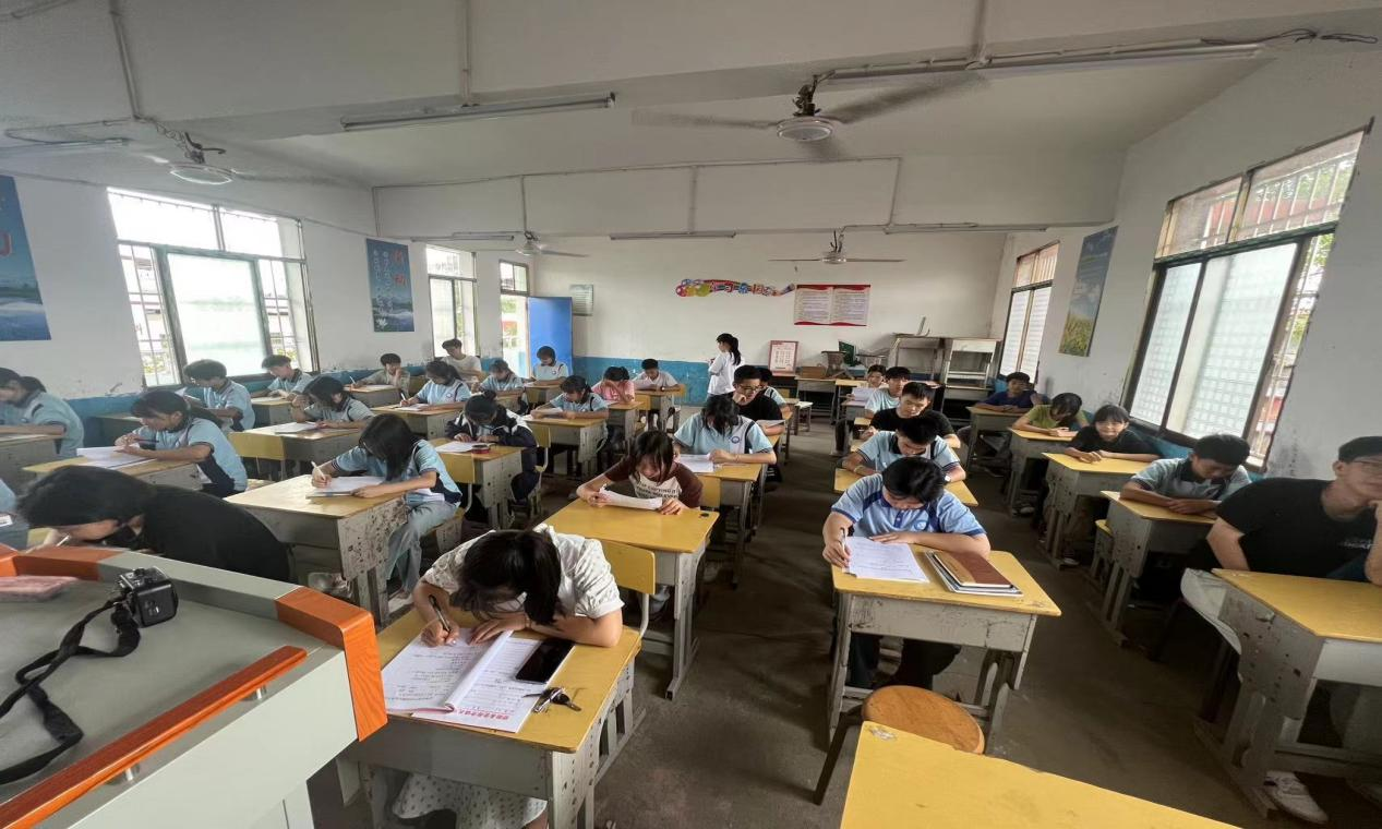 学用国家通用语言文字  铸牢中华民族共同体意识