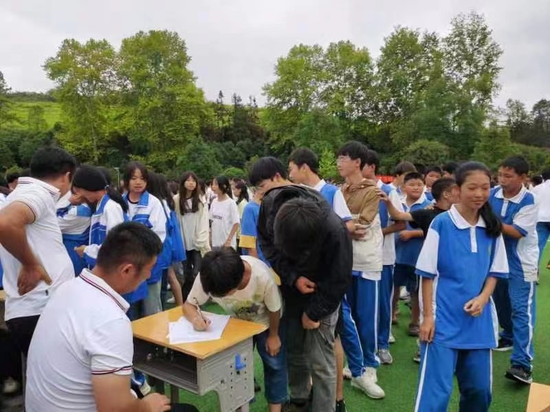 点亮课后时光   培养学生兴趣