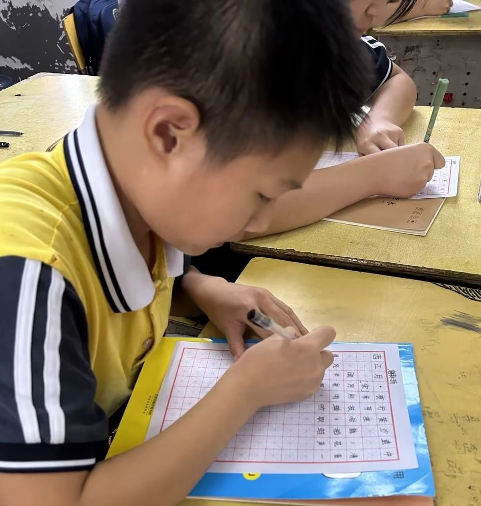 快乐课服，益趣竞赛