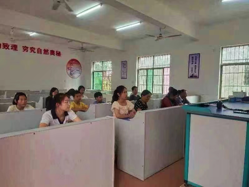 充实新生力量  丰富精神家园