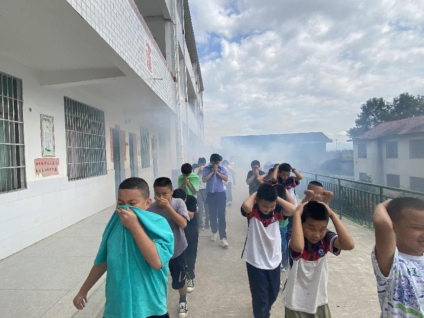 以演筑“防”  防范未“燃”