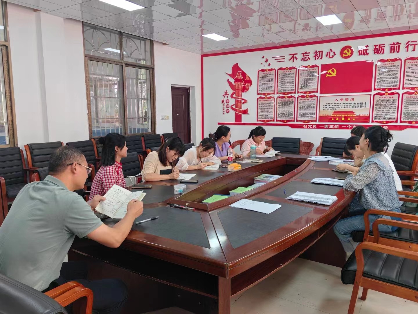 铸牢中华民族共同体意识——青年骨干教师教学比武