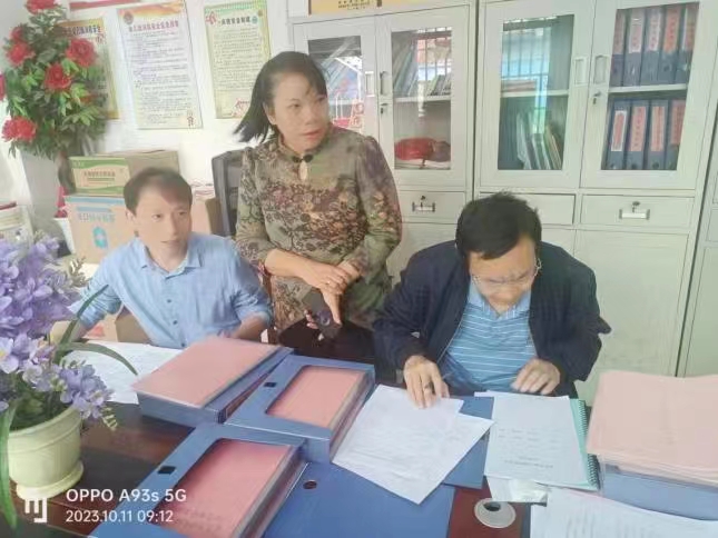 邵阳县第七督学责任区对责任区内民办幼儿园进行 实地督导评估