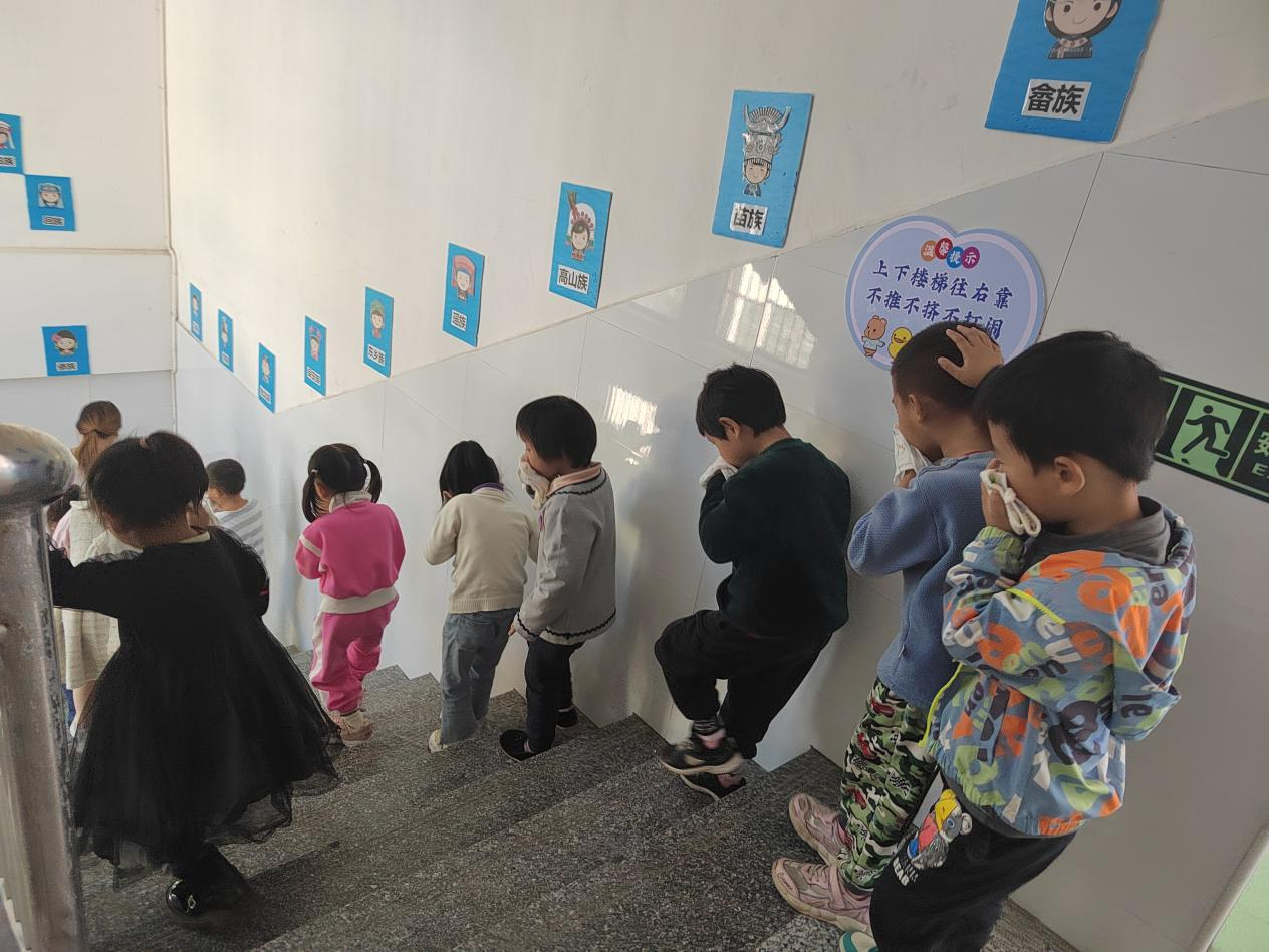 消防“零”距离 安全伴“童”行