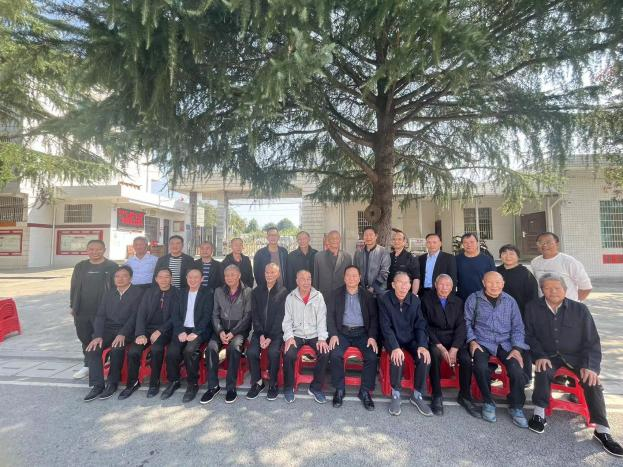 情暖重阳，共话佳节