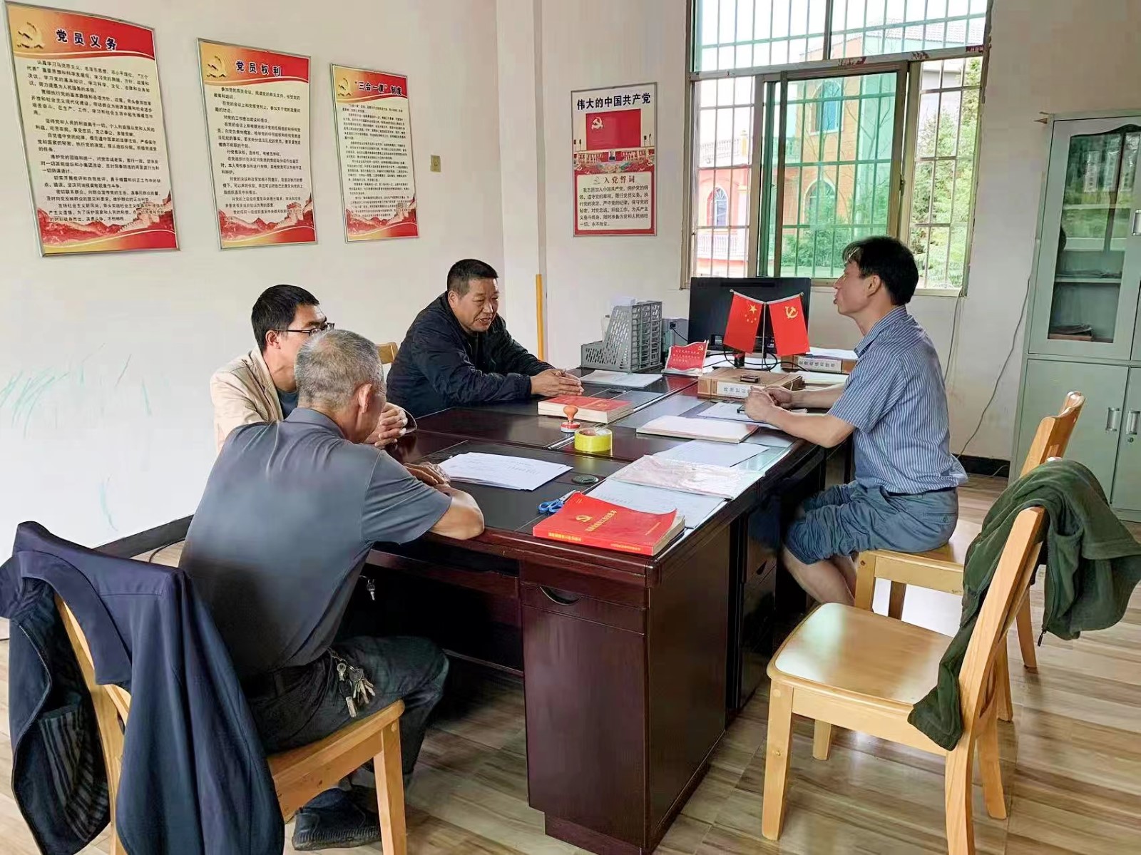 党建引领筑安全