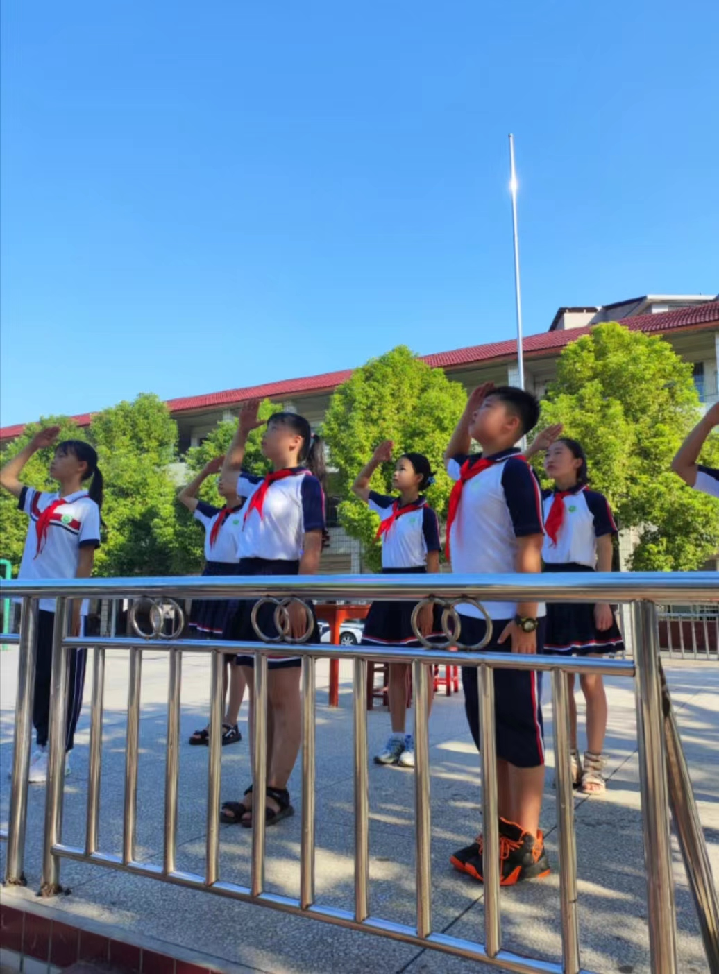 为古镇振兴酿坛好蜜