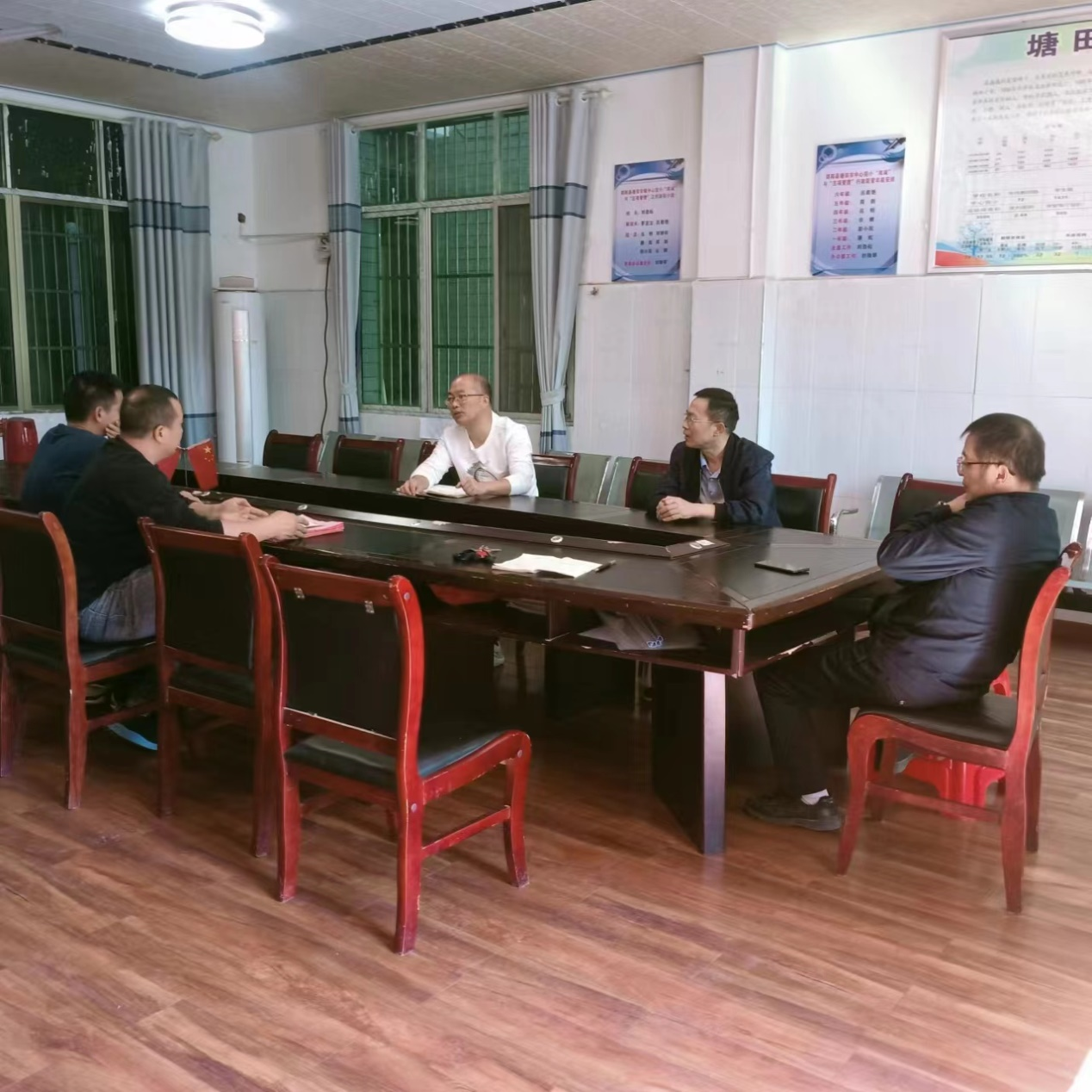 塘田市镇中心学校抓落实,促质量