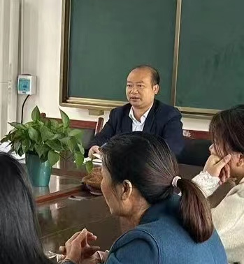 落实“双减”贵在行 “科学创新”当争先