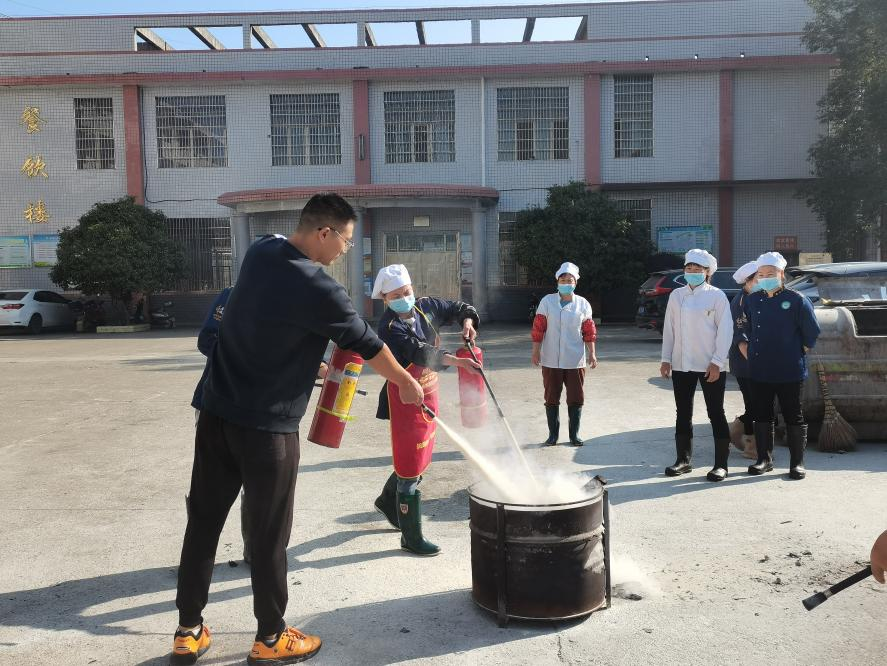 消防安全常抓不懈，疏散演练警钟长鸣