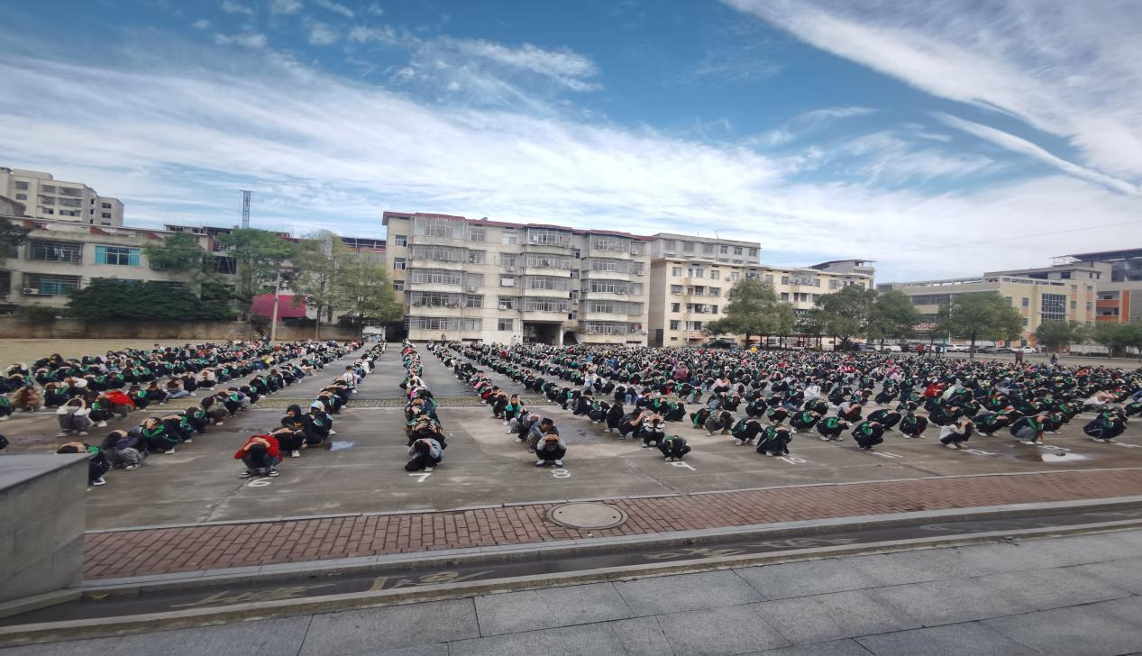 五峰铺镇中心完小开展消防