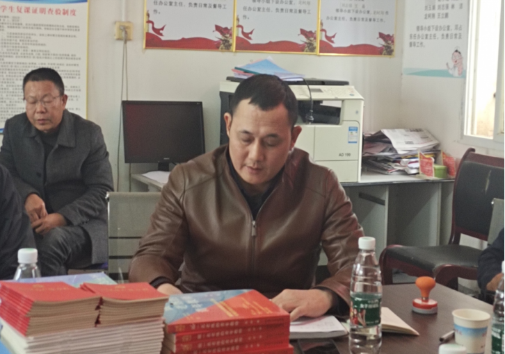 白仓镇中心学校开展联合教学视导活动（一） ——抓教师专业成长，促教育教学质量提升