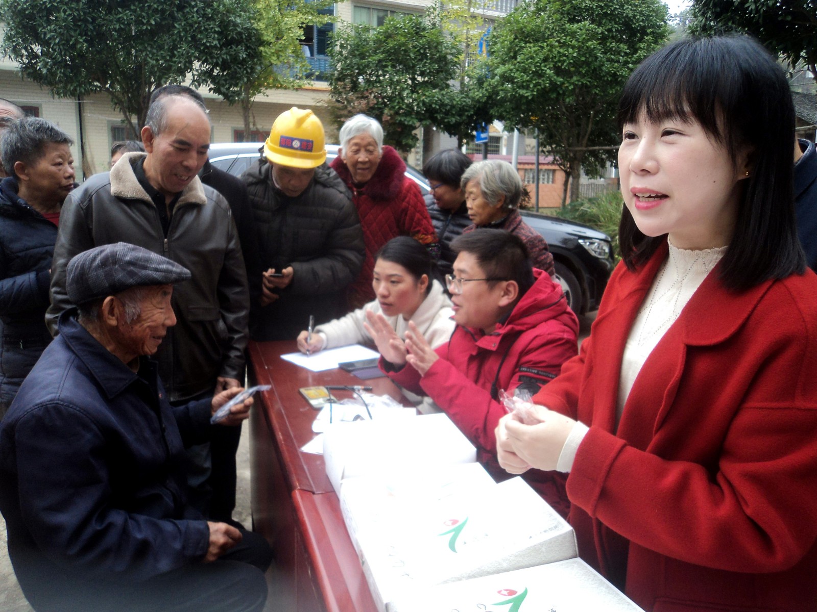 九三学社邵阳市委志愿者送医下乡慰冬寒