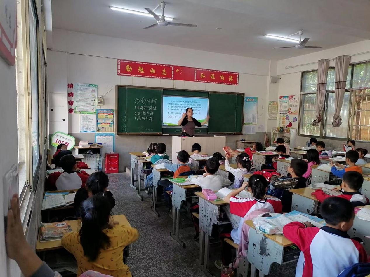 守护生命健康，沐浴青春阳光