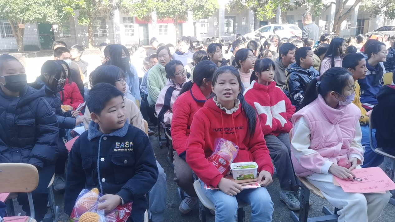 一路风雨磨砺湾中意志，半期苦乐铸就灿烂辉煌