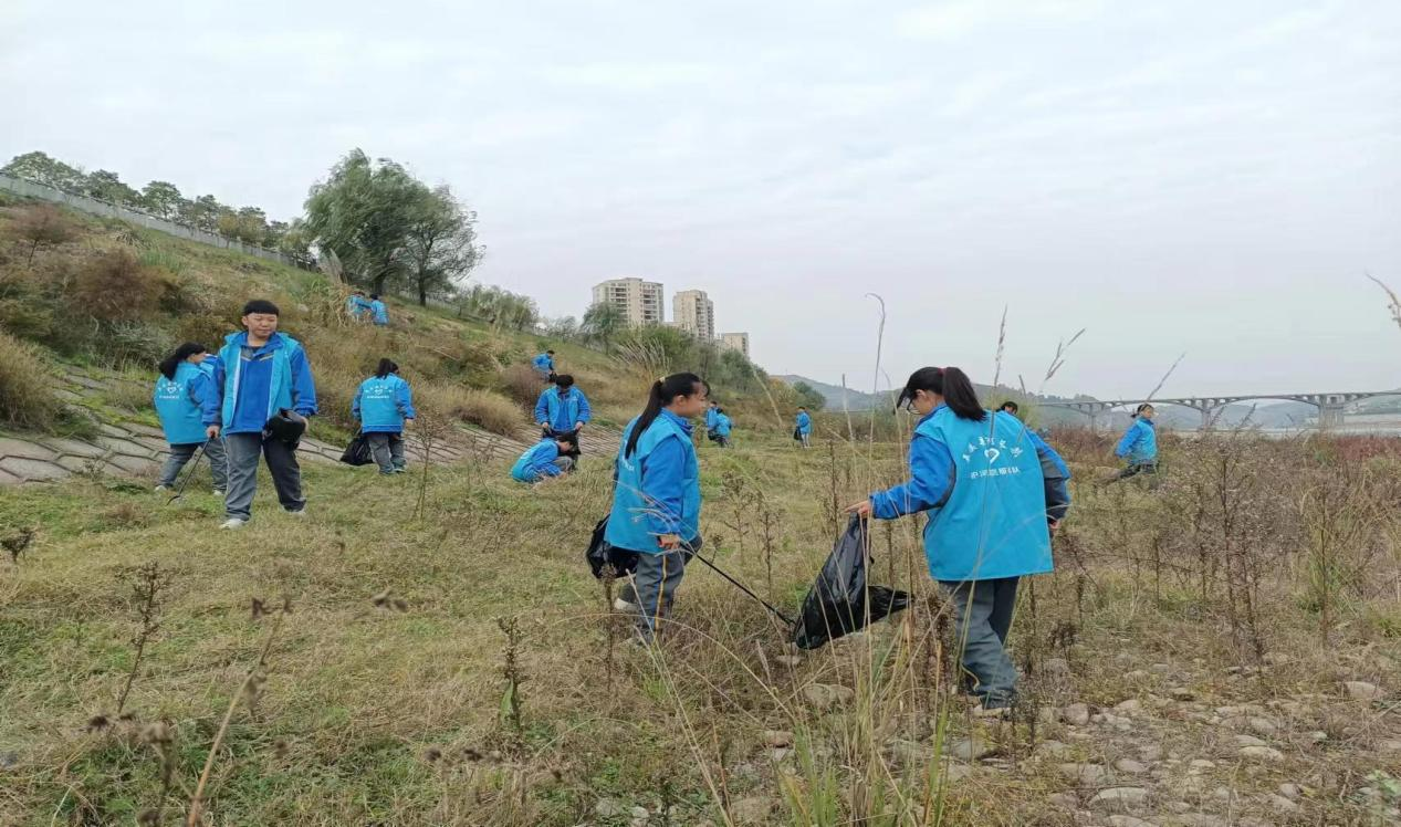 守护碧水清流，逐梦幸福河