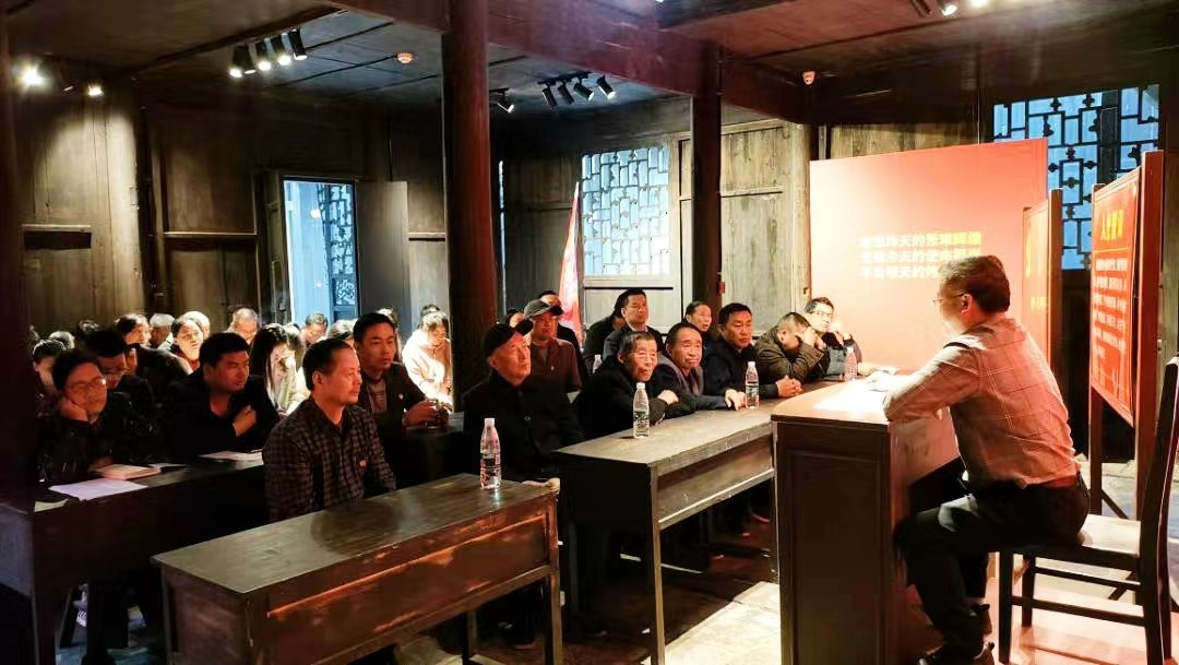 红色传承强党性，凝聚力量建新功