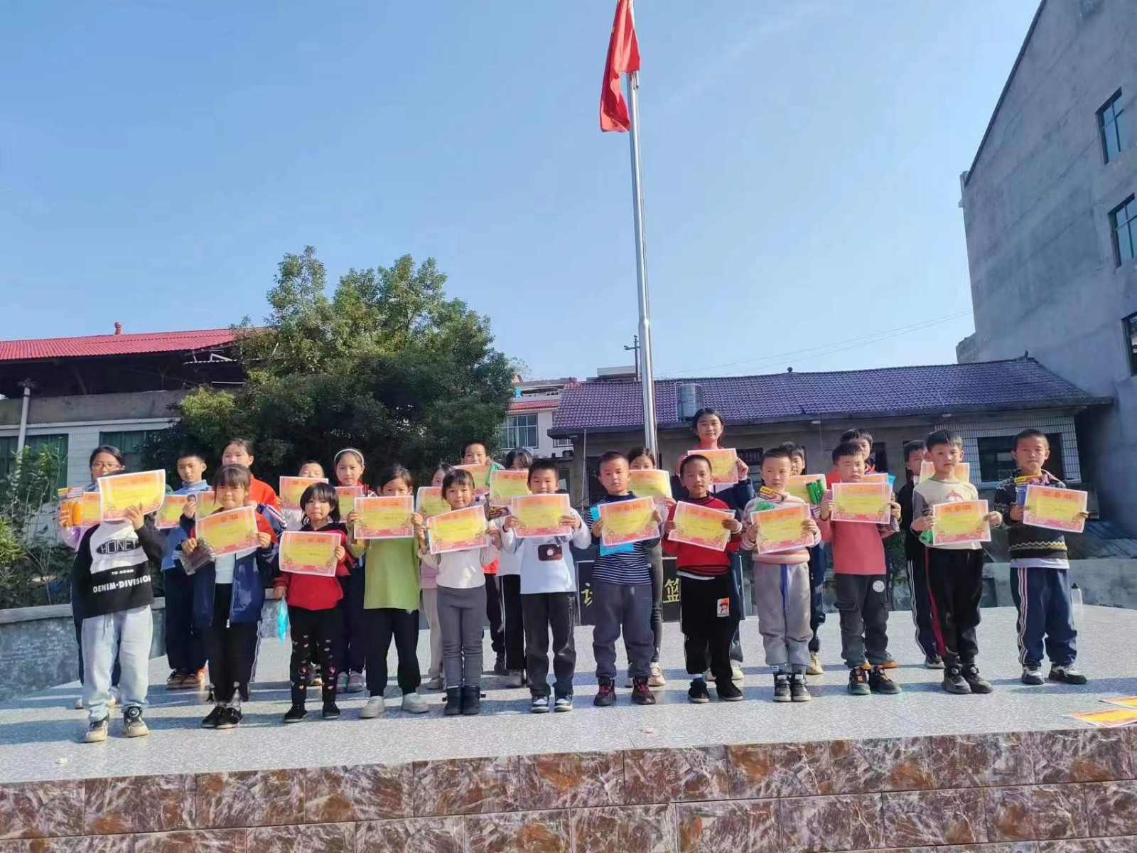 运动焕发活力，竞技点燃激情