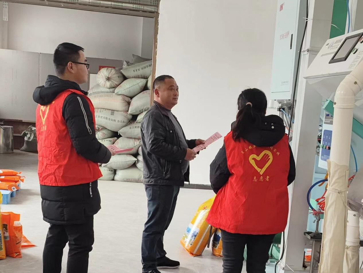 新宁县崀山镇：强化党建引领 优化营商环境