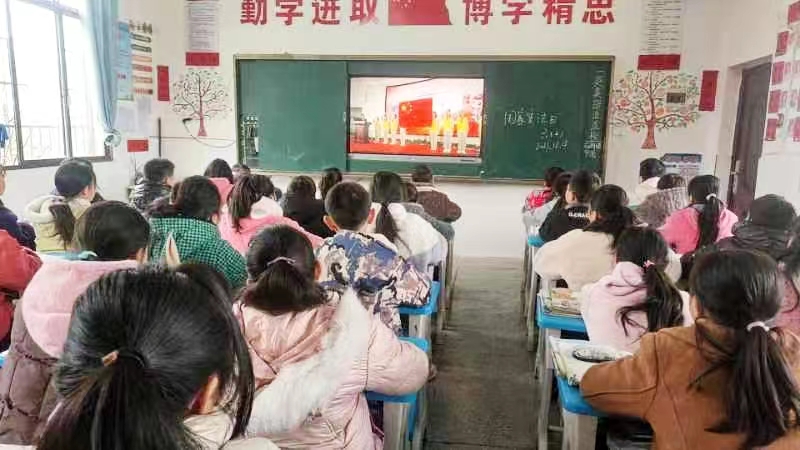 知法守法,争做宪法小卫士