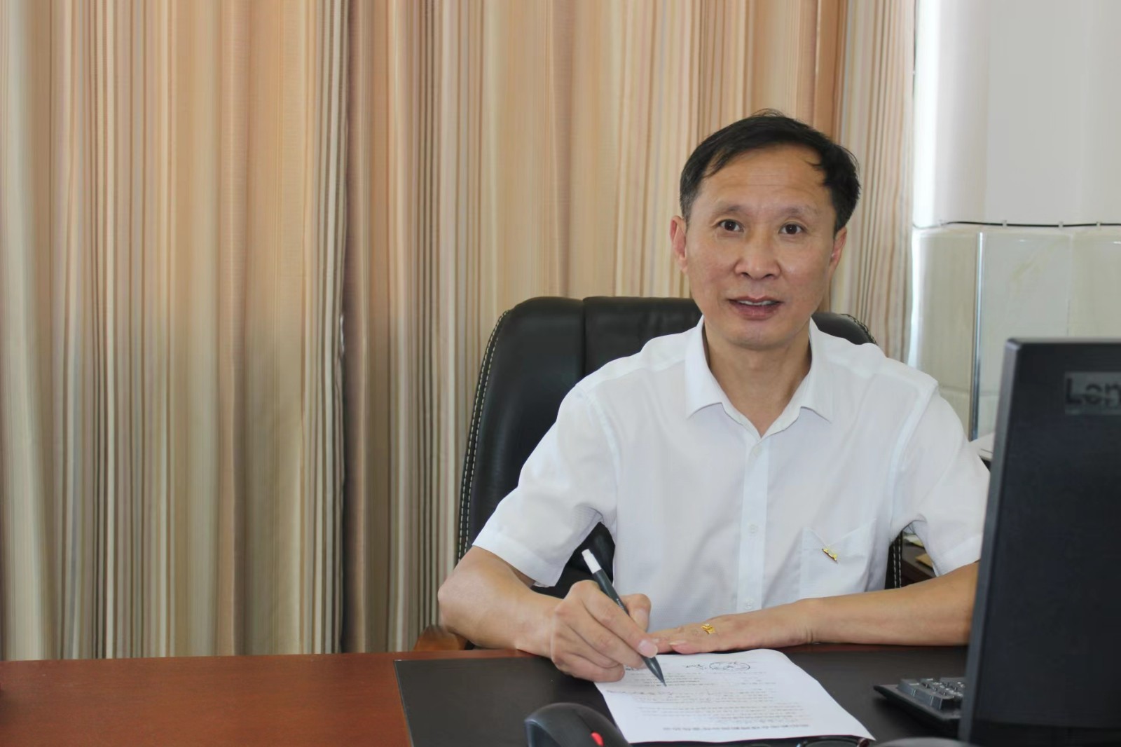 涵养底气　凝聚人心