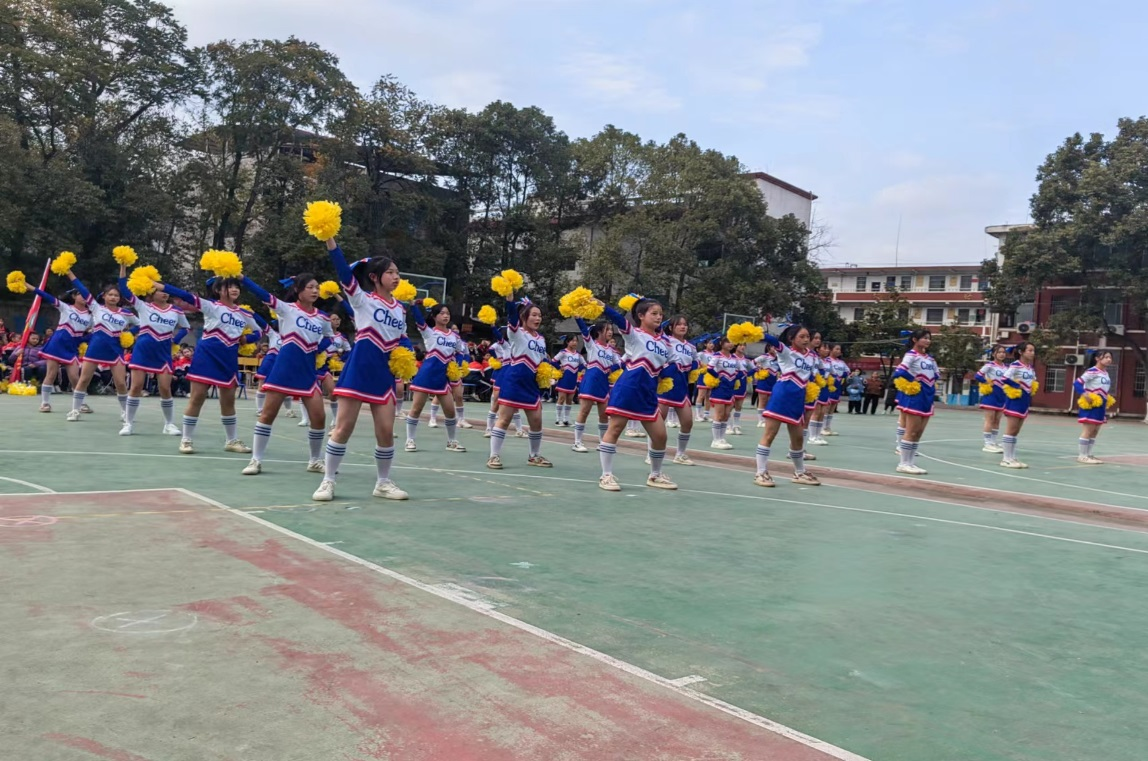 阳光大课间  快乐满校园