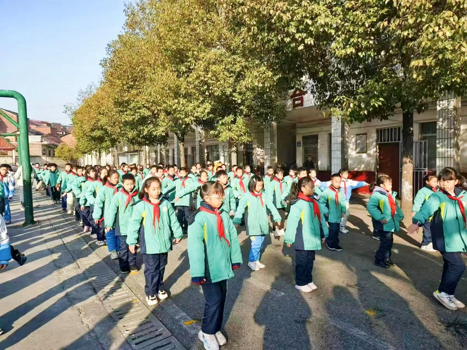 高沙镇中心小学举行2023年课间操大赛