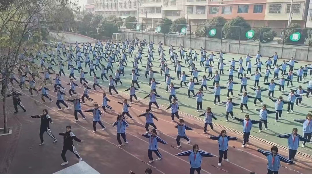 “双减”助活力  运动享快乐