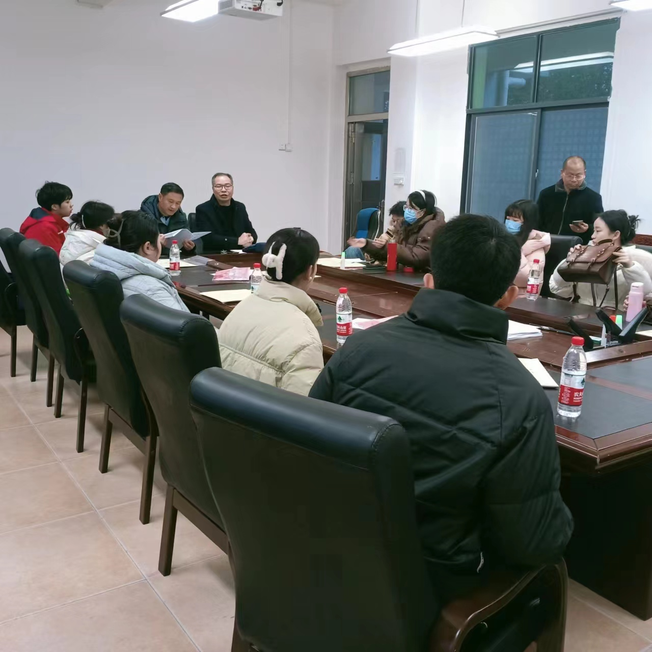 凝心聚力---我校八九年级顺利参加全市联考