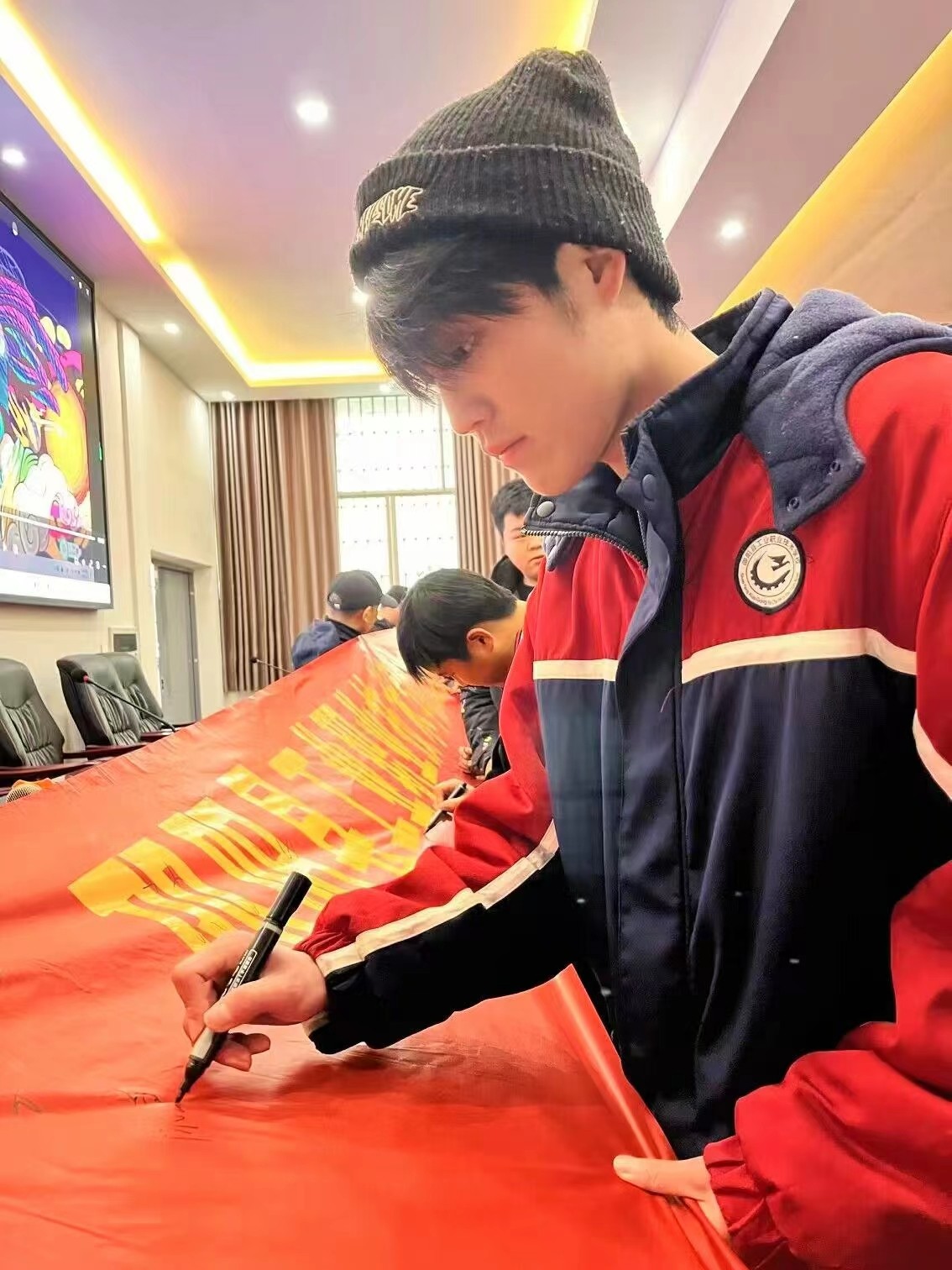 倒计时的秒针在不停地滴答 滴答 滴答