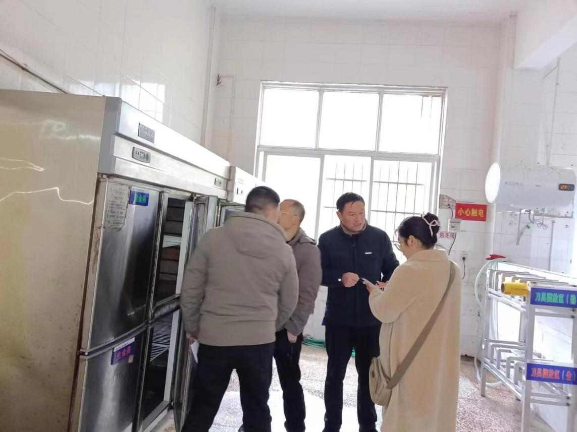 塘田市镇责任区对校园食品安全和学生营养改善计划落实情况进行专项督导