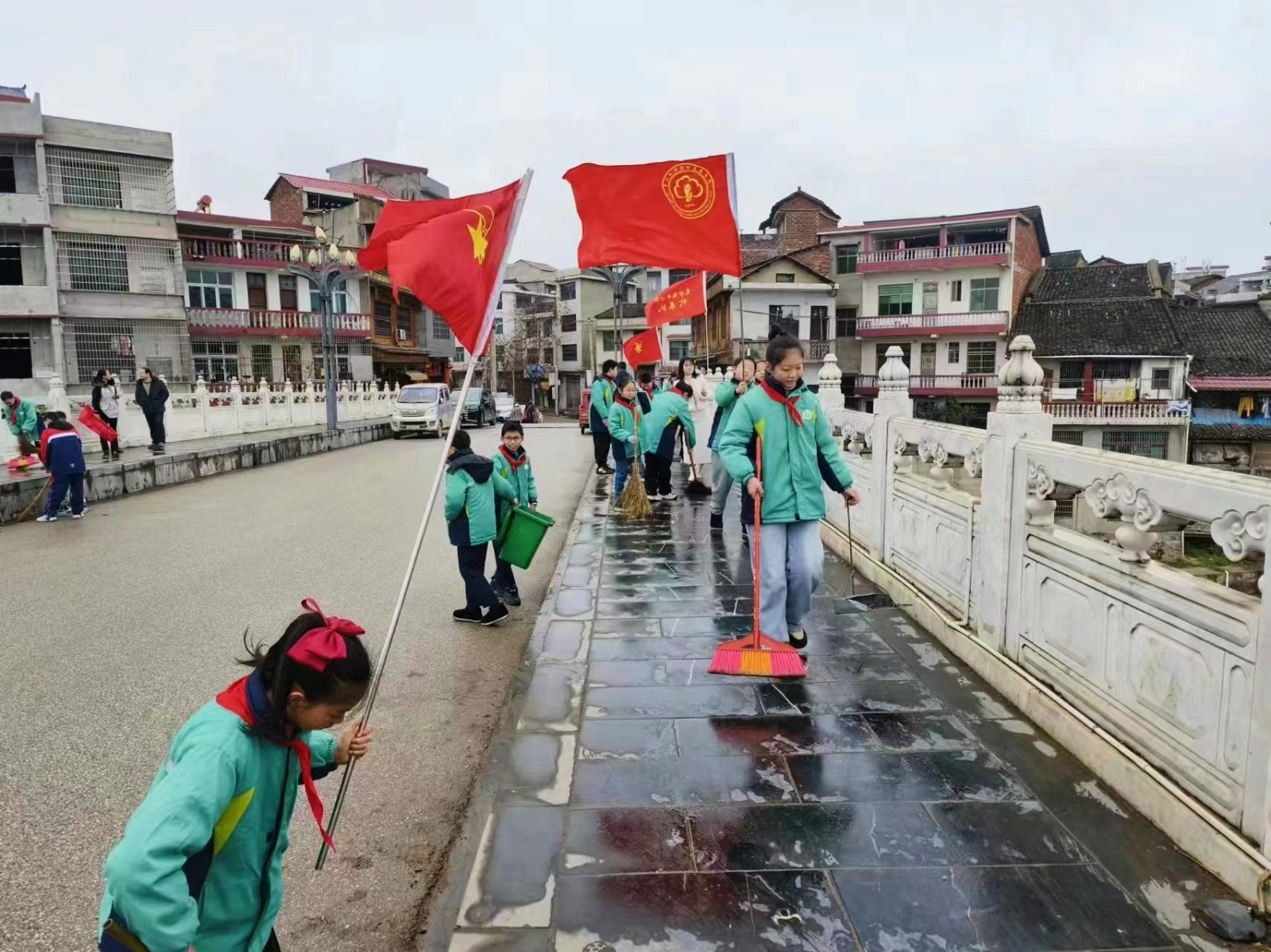 高沙镇中心小学开展“学雷锋·文明实践我行动”