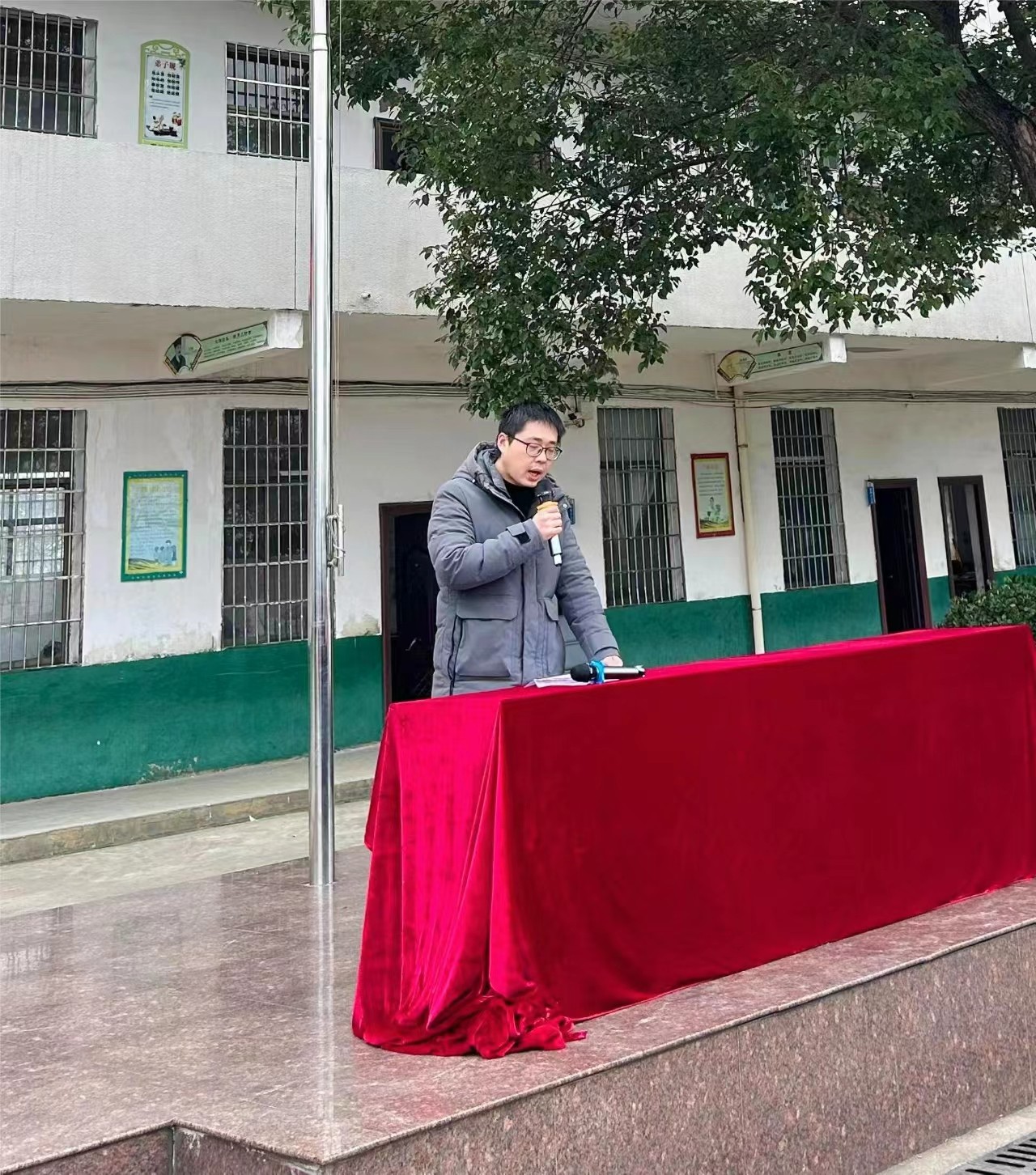 新学期，新起点，知识之门的开启