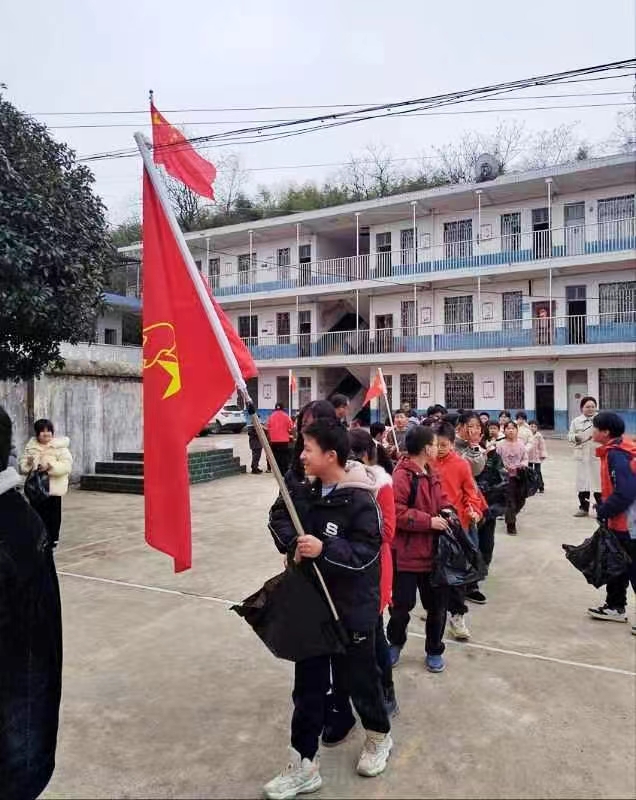 学雷锋精神，做环保达人