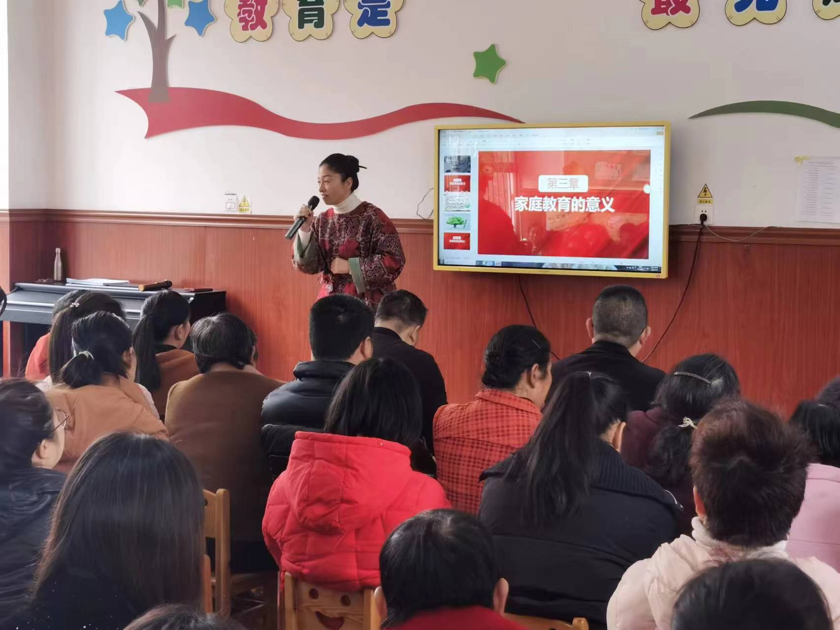 水头幼儿园开展别开生面的三八妇女节活动