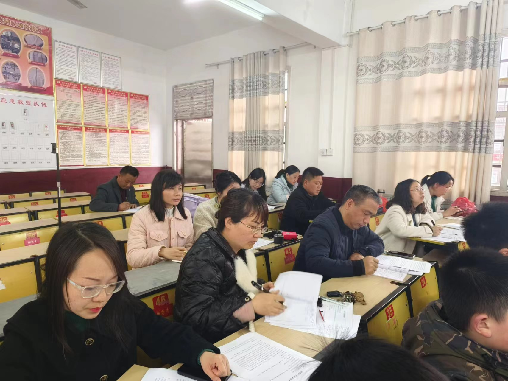 高沙镇中心学校开展小学劳动课教学比武