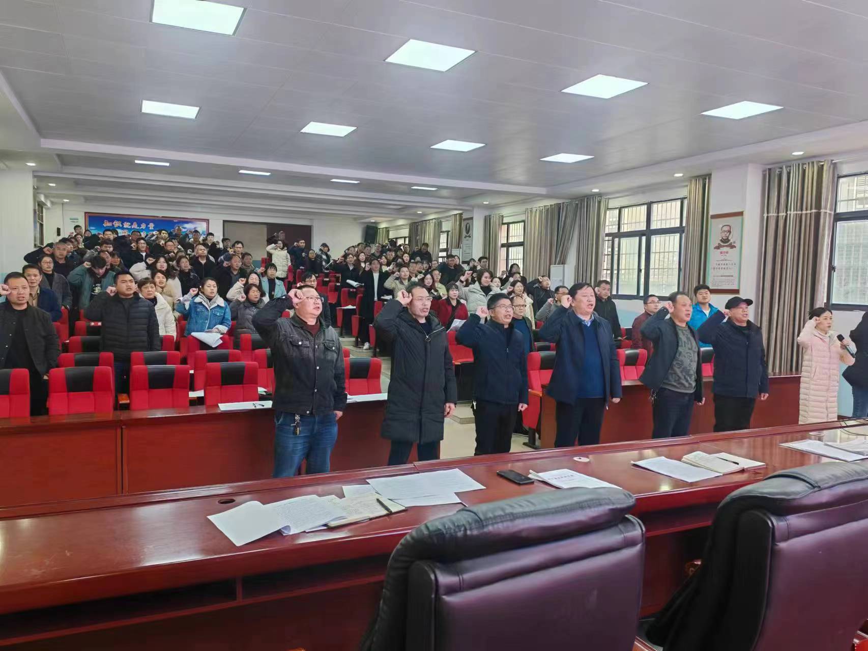 强师德，铸师魂，做“四有”好教师