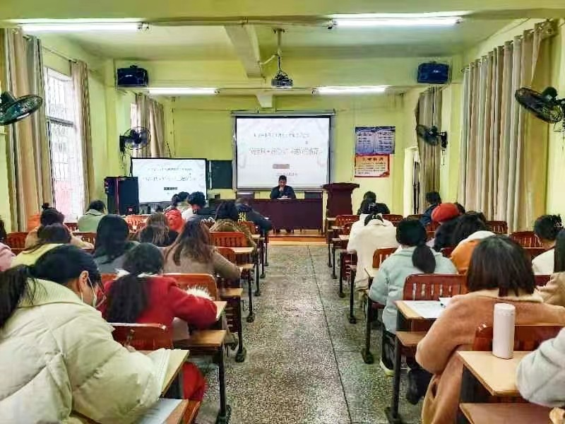 塘田市镇中心完小开展“好家风·好传承”主题教育