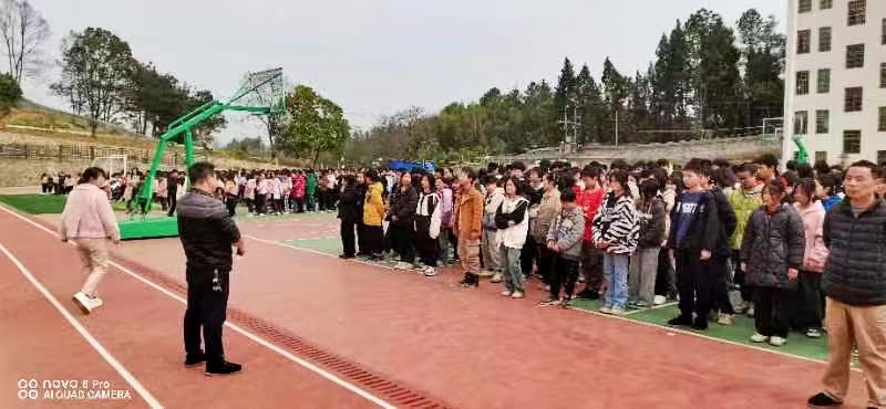 三阁司镇五里九年义务制学校开展“校园消防安全疏散演练”活动