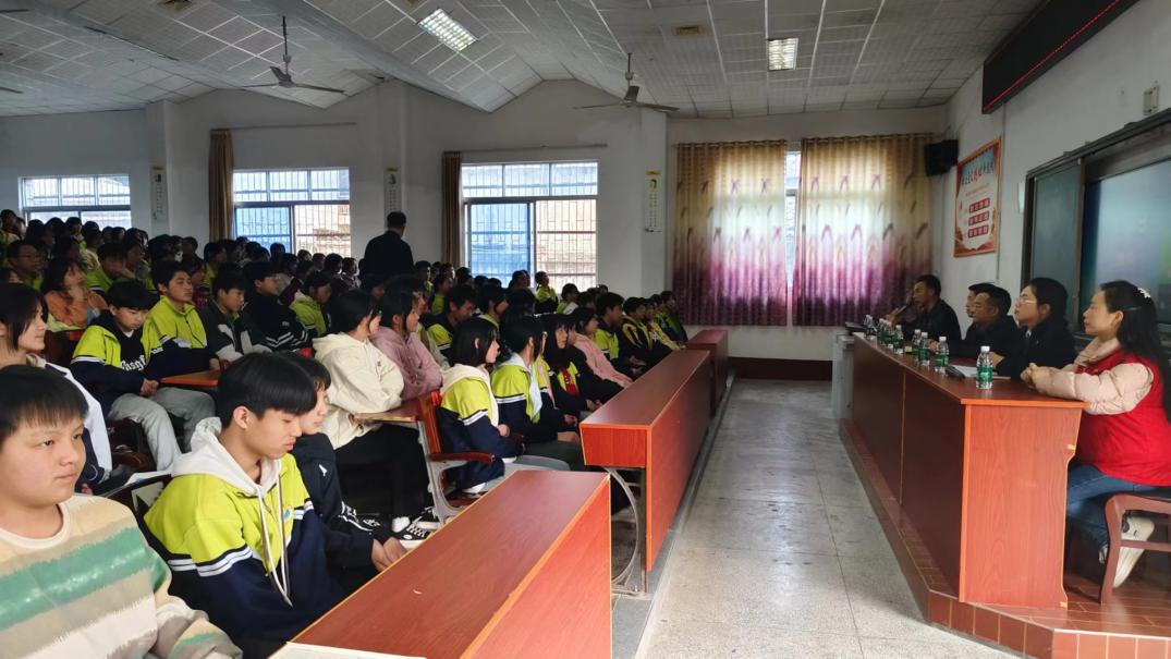 检爱同行·共护成长