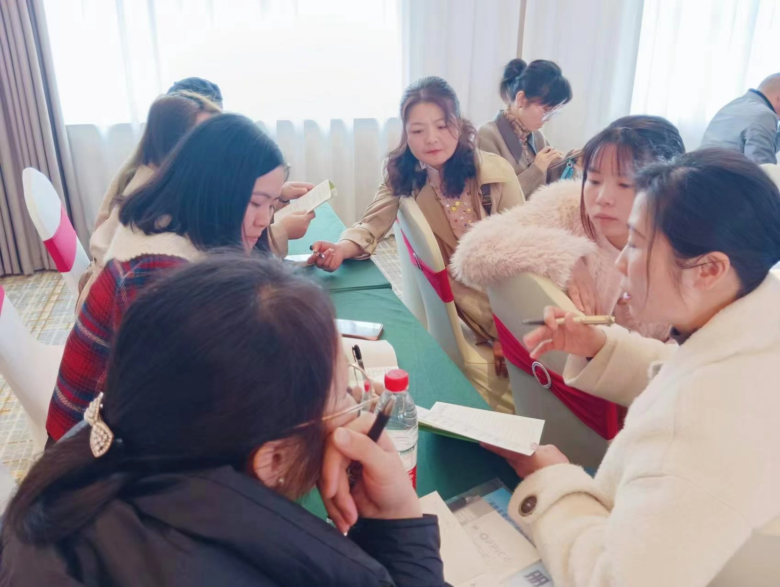 专家引领，聚力前行