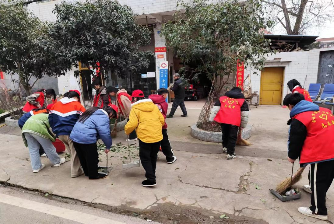 金称市镇中学3.5学雷锋活动圆满落幕