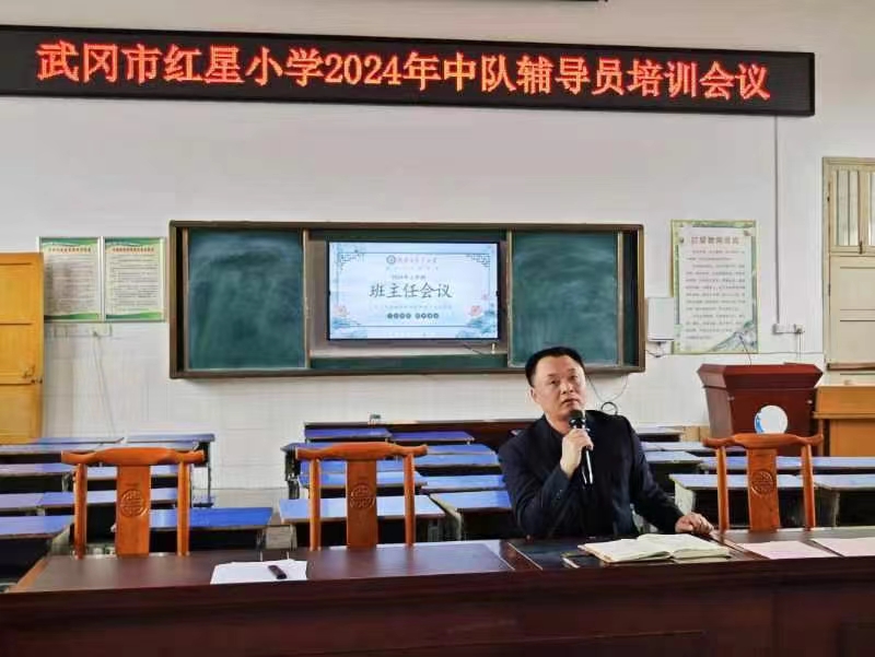 润心勤耕耘，静候繁华开