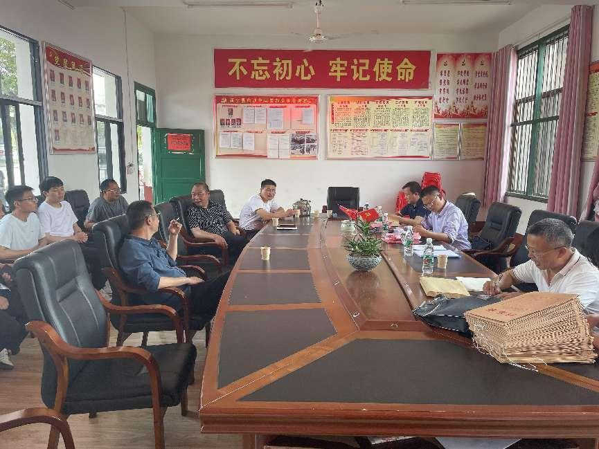 强化利剑护蕾与师德师风建设